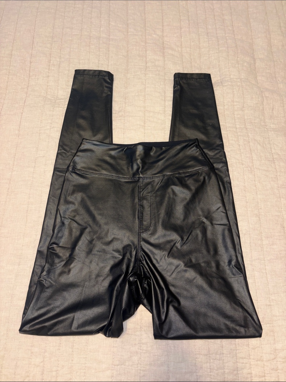 aerie Black 'Offline' High-Rise Leggings with Logo